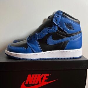 Air Jordan 1 Retro High
OG Boys' Shoe